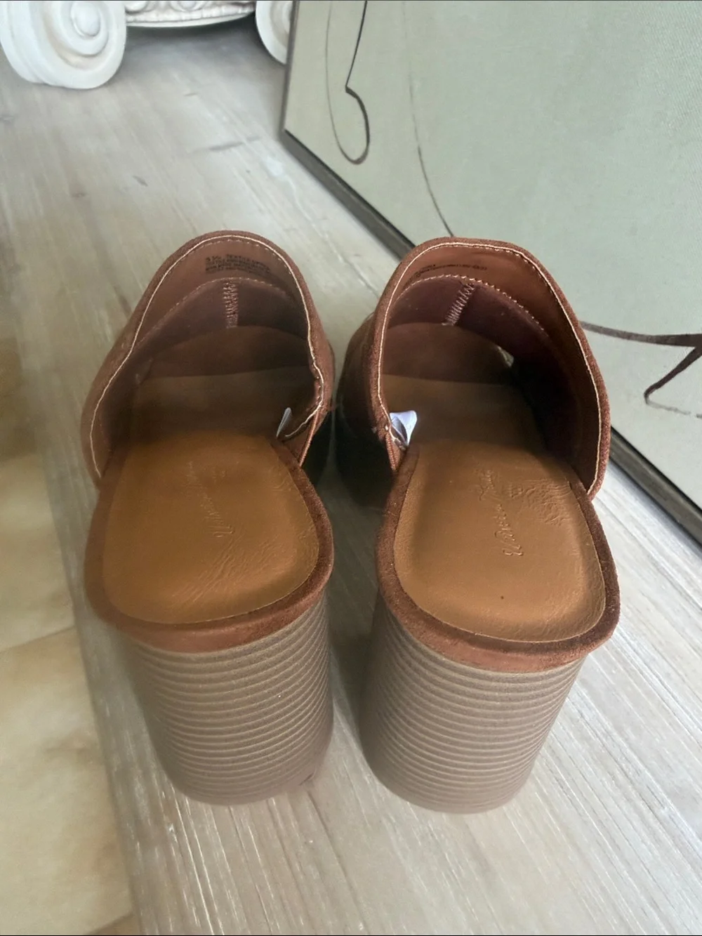 NWOT Women’s Suede Platform Block Heel Mules — Brown